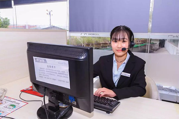 万通学子：彭美林