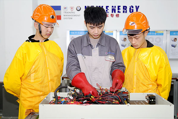 万通新能源实训课堂图