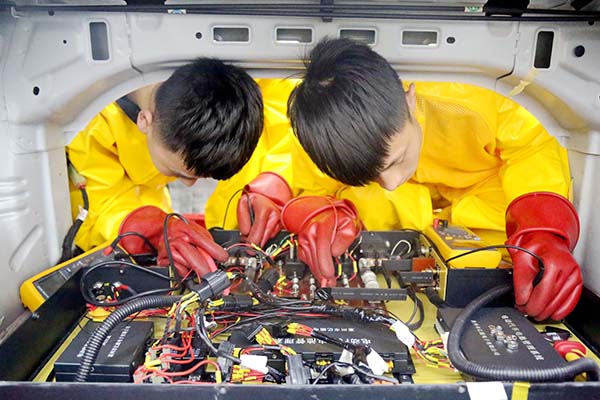 万通新能源实训课堂图