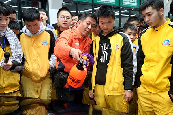 万通将不定期邀请企业技术总监进校园传道授业