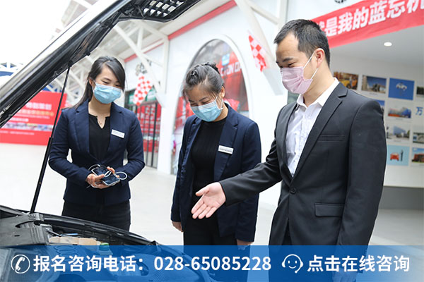 帅老师正在上直播课 (2)