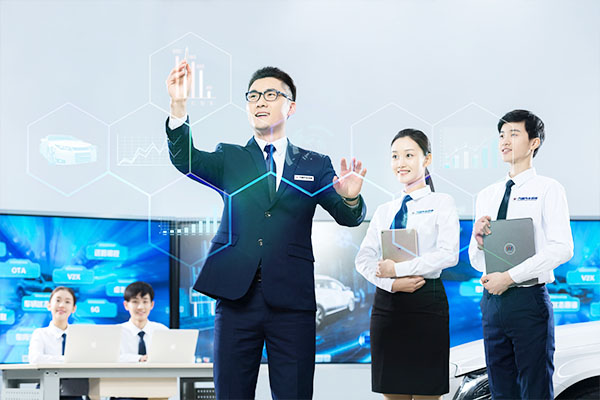 万通诚邀广大学子到校参观考察 (1)