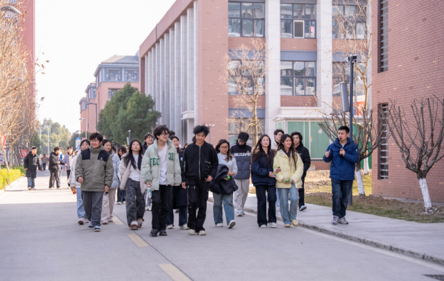 成都万通春季班第一批集中报道日等你来！