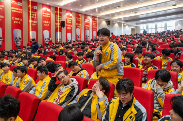 成都万通成功开展法治讲堂进校园活动~!