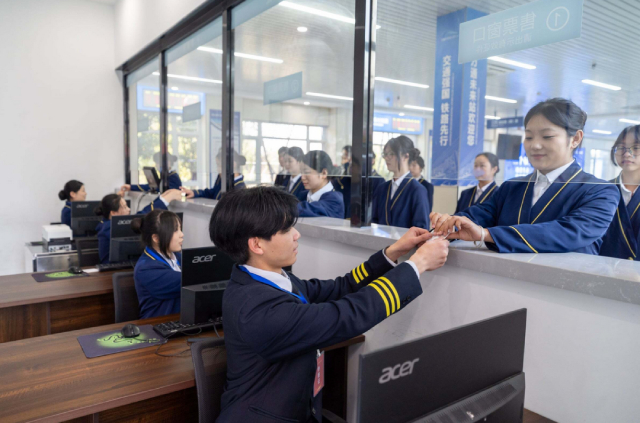 初高中女生学技术推荐轨道航空类专业