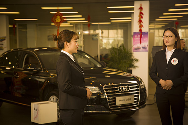 万通学子顶岗实习强化职业技能